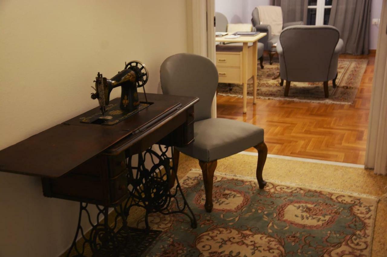 Vintage, Spacious Apartment In The Heart Of Athens! Bagian luar foto